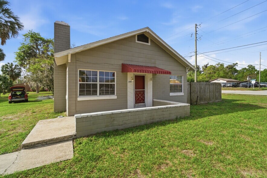 More Photos Of 1030 Camphor Ln, Deland General Retail For Sale