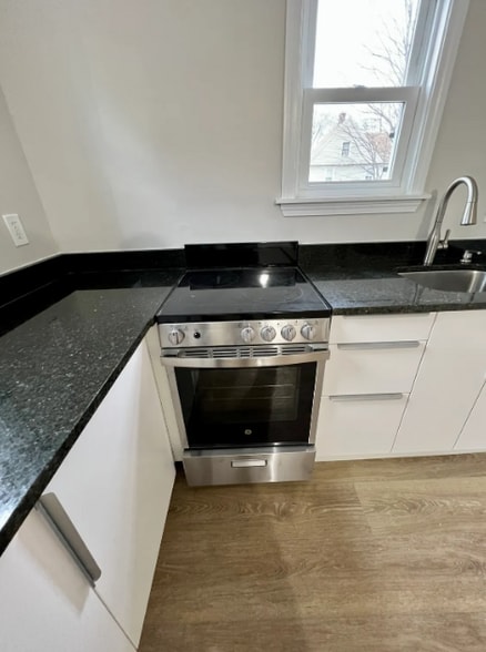 More Photos Of 150-156 Preston, Hartford Apartments For Sale