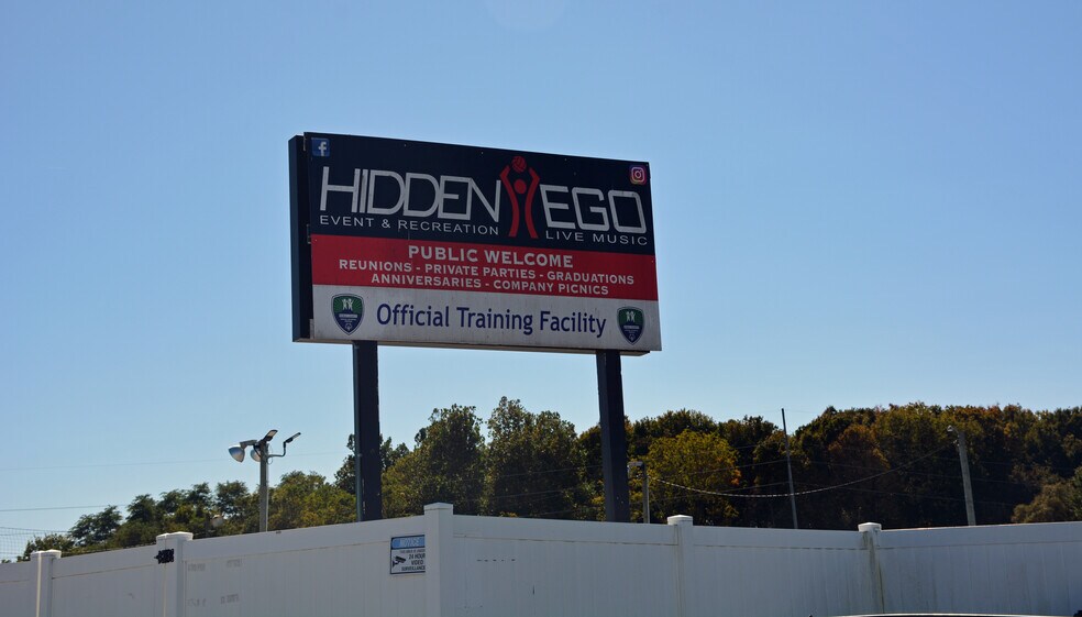 More Photos Of 555 Ohio st, Kendallville Land For Sale