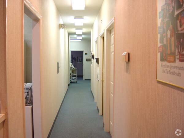 More Photos Of 4533 Brambleton Ave, Roanoke Office For Lease