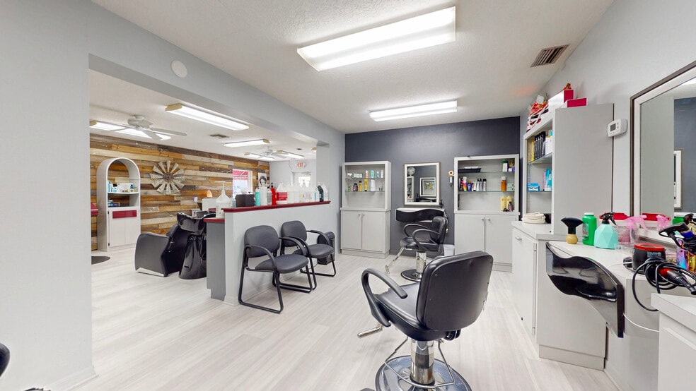 More Photos Of 1430 Morin St, Eustis Freestanding For Sale