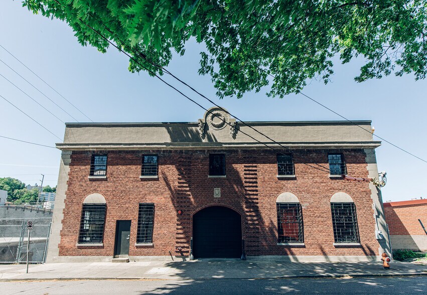 More Photos Of 1132 SW 17th Ave, Portland Warehouse For Lease