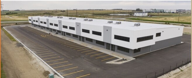 More Photos Of 505 Carmek Blvd SE, Rocky View No 44 Warehouse For Lease