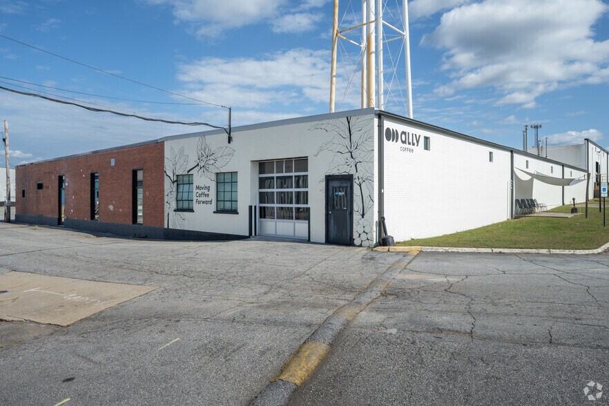 More Photos Of 1801 Rutherford Rd, Greenville Light Manufacturing For Lease
