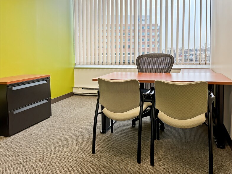 More Photos Of 140 E Ridgewood Ave, Paramus Coworking Space