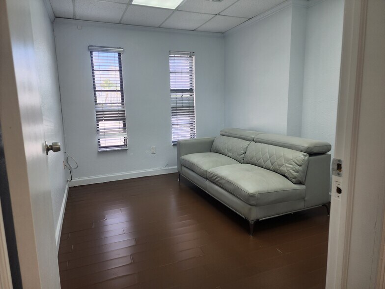 More Photos Of 15271 NW 60th Ave, Miami Lakes Loft Creative Space For Lease