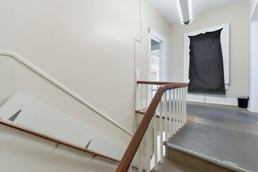 More Photos Of 607 E Charles St, Muncie General Retail For Sale