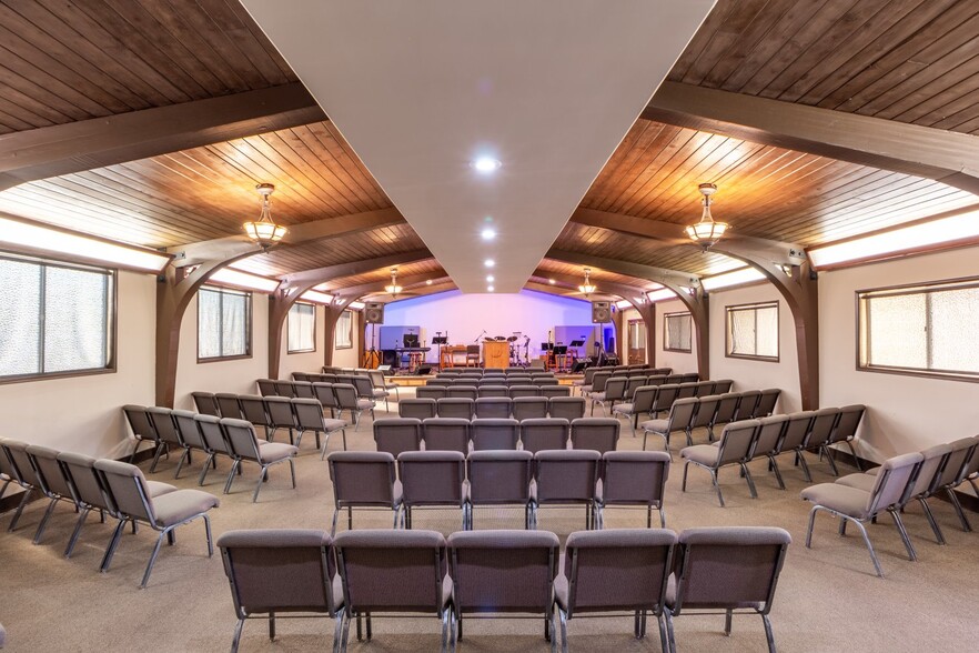 More Photos Of 10335 La Tuna Canyon Rd, Sun Valley Schools For Sale