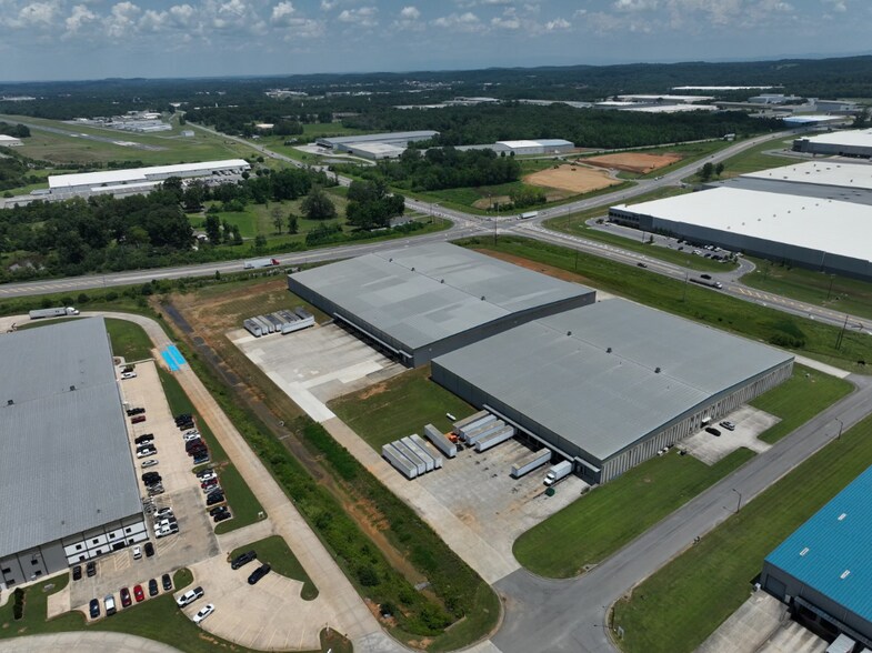 More Photos Of 103 Enterprise Dr SW, Calhoun Warehouse For Lease