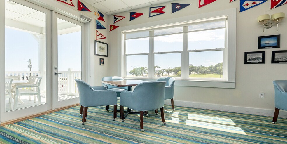 More Photos Of 408 Beach Blvd, Biloxi Freestanding For Sale