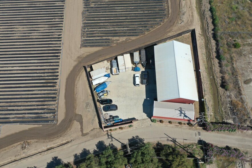 More Photos Of 907 Mission Rock Rd, Santa Paula Light Manufacturing For Sale