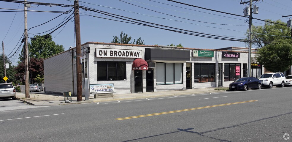 More Photos Of 1502-1510 Broadway, Hewlett Storefront For Lease