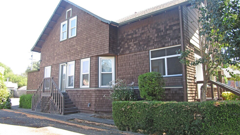 More Photos Of 1209-1211 College Ave, Santa Rosa Medical For Sale