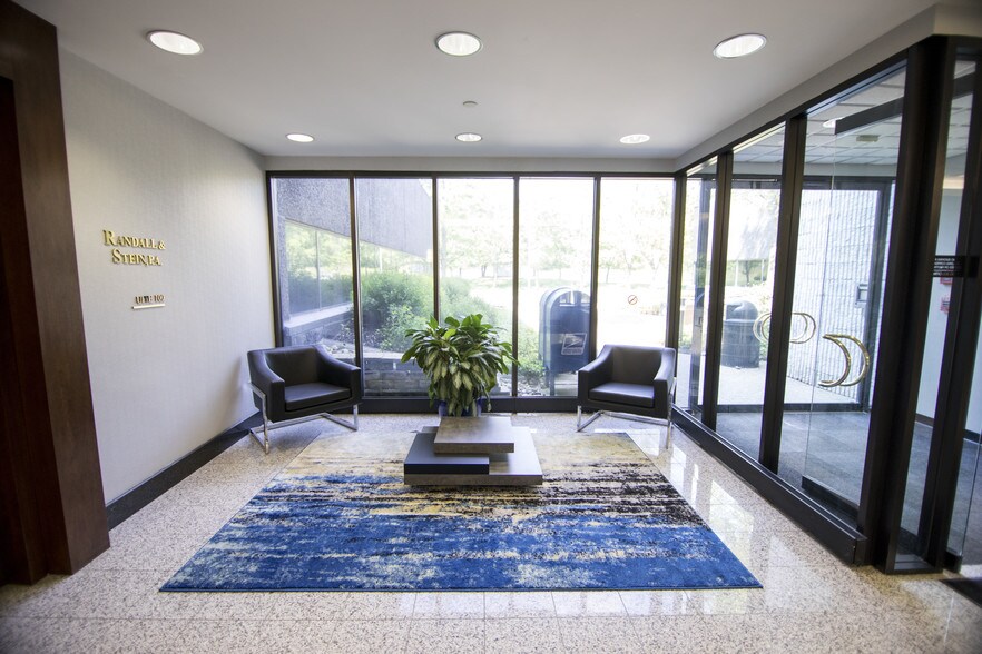 More Photos Of 30 W Park Pl, Morristown Office For Lease