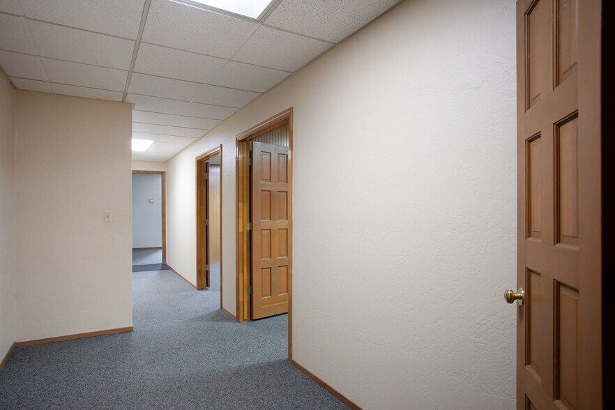 More Photos Of 310-312 1st St, Marysville Office Residential For Lease