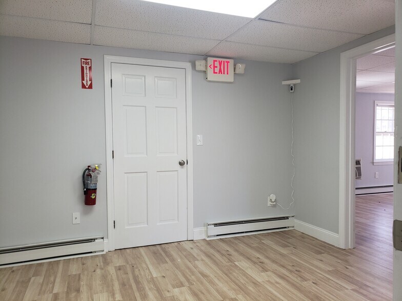 More Photos Of 420 Route 134, South Dennis Office For Sale