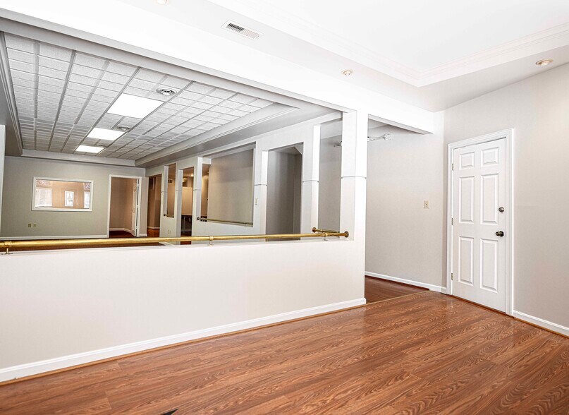 More Photos Of 2212-2214 Boston St, Baltimore Office Residential For Sale
