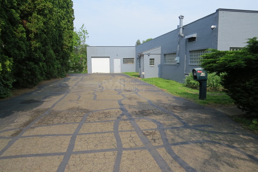 Primary Photo Of 1416 Piedmont Ave, Akron Manufacturing For Sale