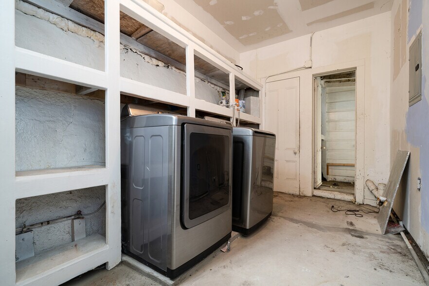 More Photos Of 253 5th Ave, San Francisco Apartments For Sale