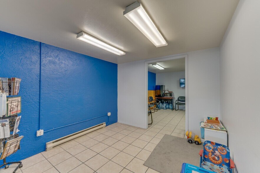 More Photos Of 422-426 E Main St, Trinidad Auto Dealership For Sale