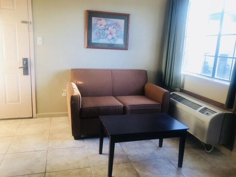 More Photos Of 2605 S Range Ave, Denham Springs Hotel For Sale