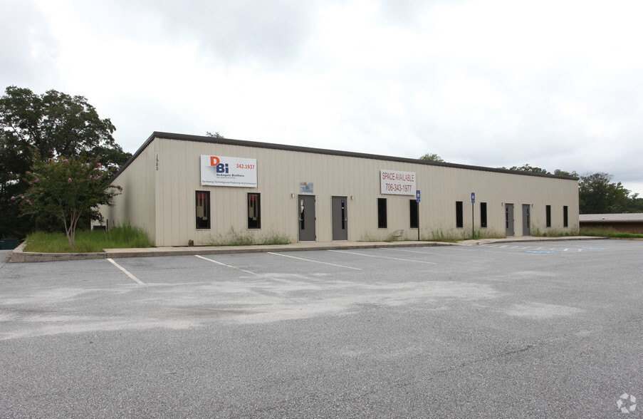 Primary Photo Of 1585 Industrial Blvd, Madison Warehouse For Lease