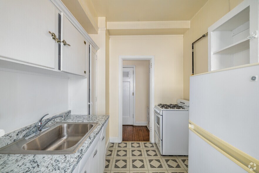 More Photos Of 135 S 20th St, Philadelphia Apartments For Lease
