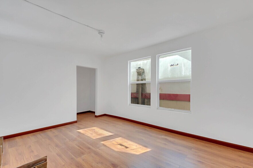 More Photos Of 1818 NW 17th Ave, Miami Freestanding For Lease