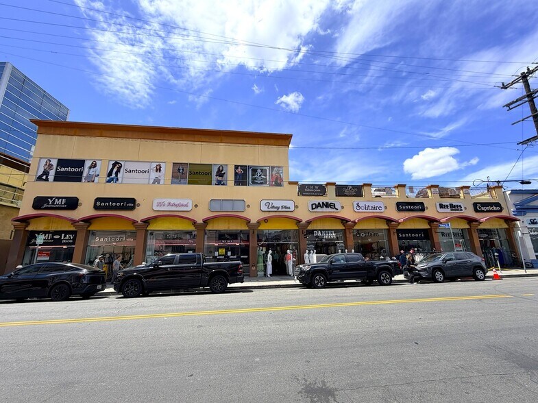 More Photos Of 790 E 12th St, Los Angeles Storefront For Lease