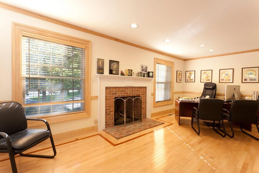 More Photos Of 1720 Post Rd E, Westport Office For Lease