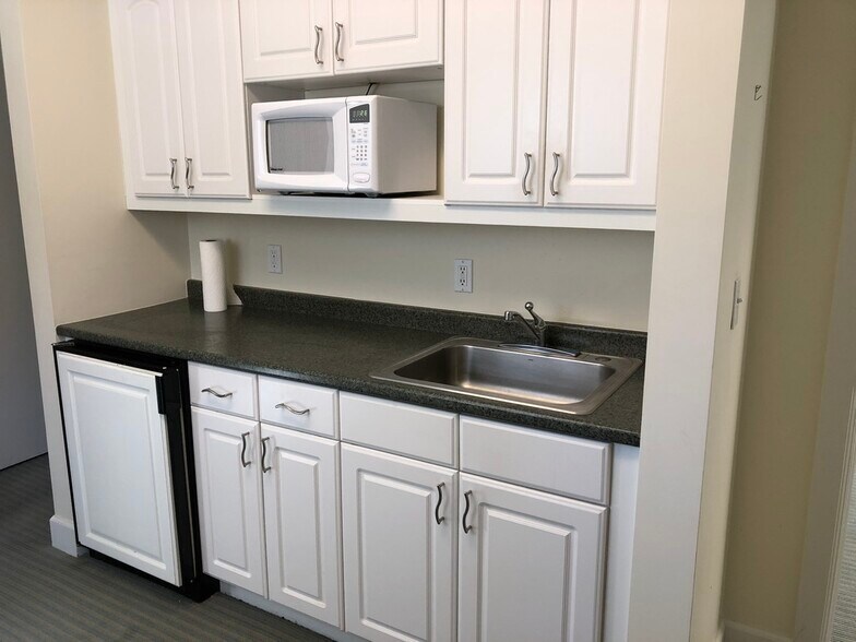 More Photos Of 1517 Easy Rider Ln, Boulder Office For Sale