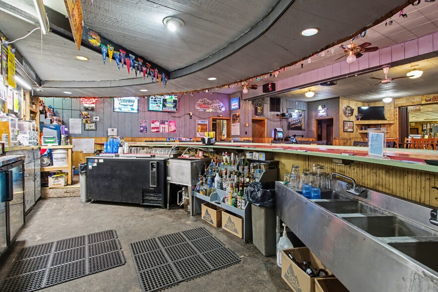 More Photos Of 7540 5th St, New Auburn Bar For Sale