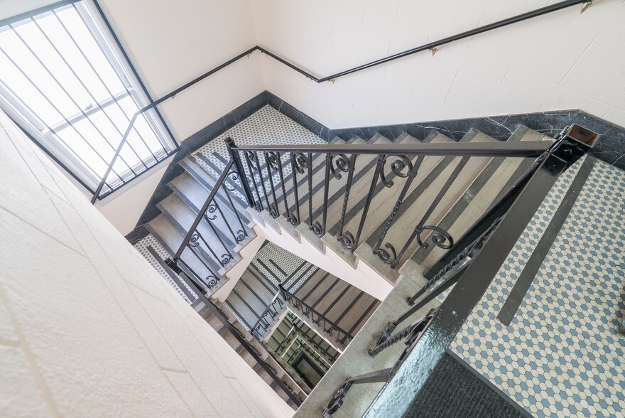 More Photos Of 101 W 4th St, Santa Ana Medical For Lease
