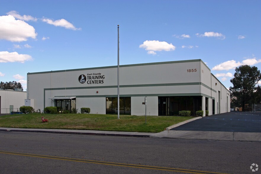 More Photos Of 1855 John Towers Ave, El Cajon Warehouse For Lease