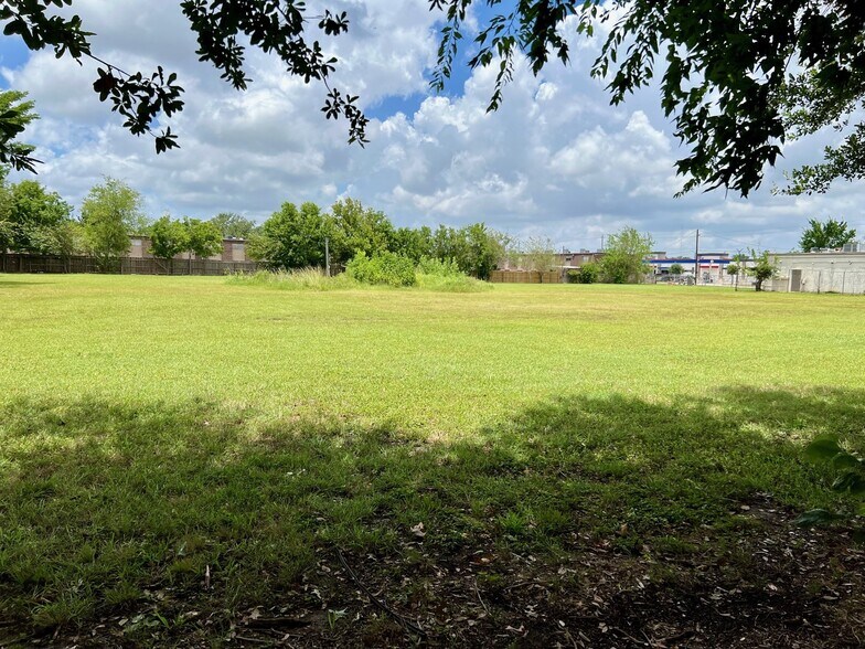 More Photos Of 3200 Pasadena Blvd, Pasadena Land For Sale