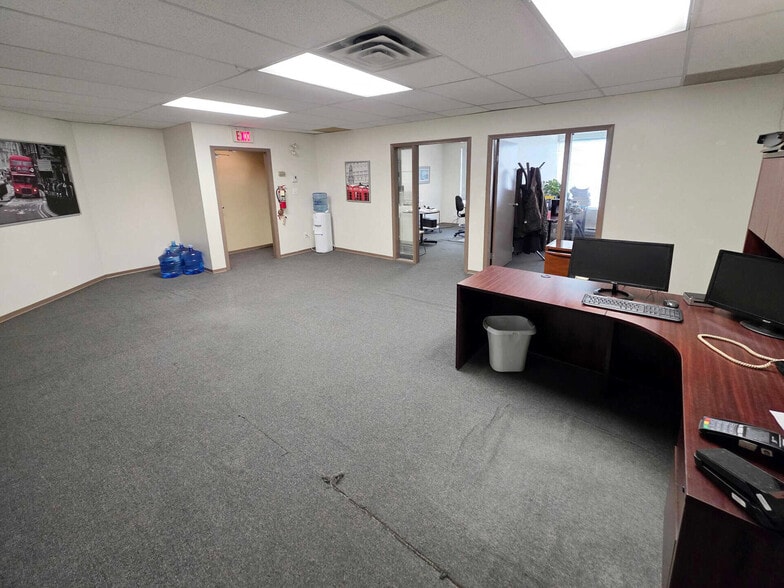 More Photos Of 62 Fawcett Rd, Coquitlam Light Manufacturing For Sale