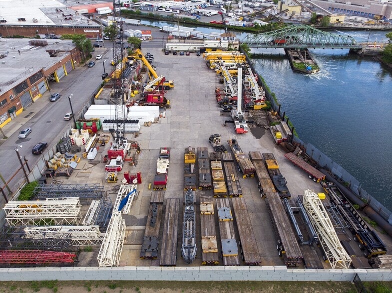 More Photos Of 58-38 47th St, Maspeth Land For Lease