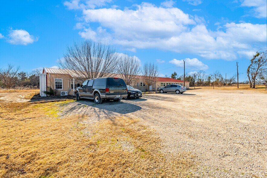 More Photos Of 3402 Goodnight Blvd, Wills Point Research And Development For Sale