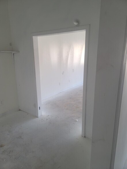 More Photos Of 337 West Ave, Cedartown Storefront For Sale