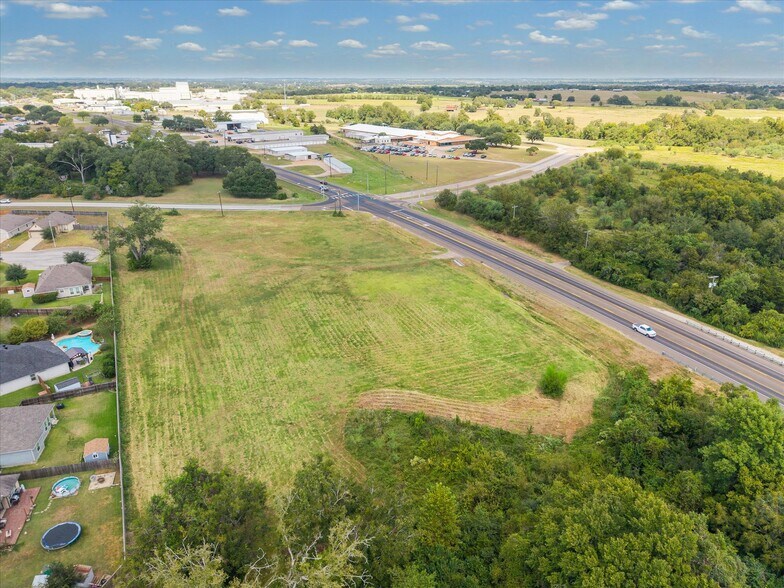 More Photos Of South Blue Bell Road & E Stone Street, Brenham Land For Sale