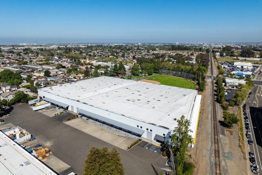 More Photos Of 1515-1525 Alvarado St, San Leandro Warehouse For Lease