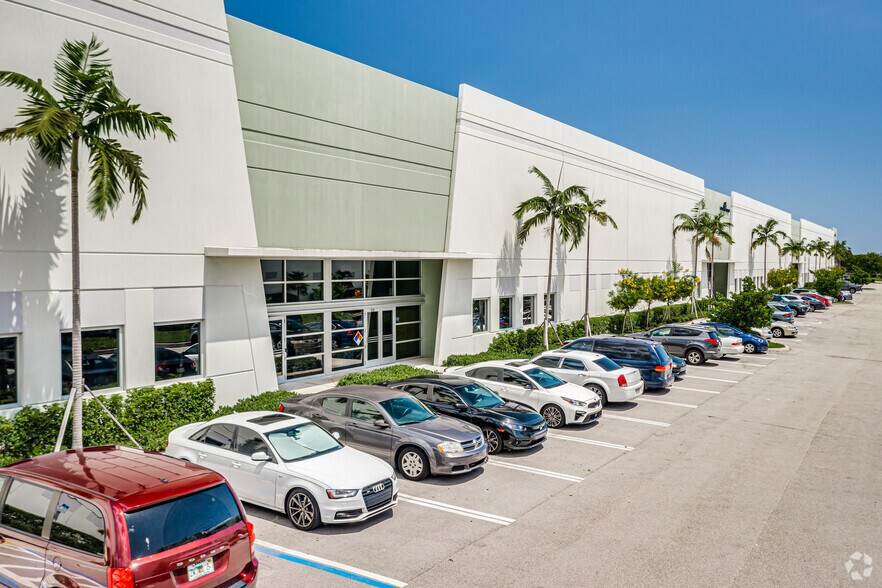More Photos Of 600 Hillsboro Technology Dr, Deerfield Beach Unknown For Lease