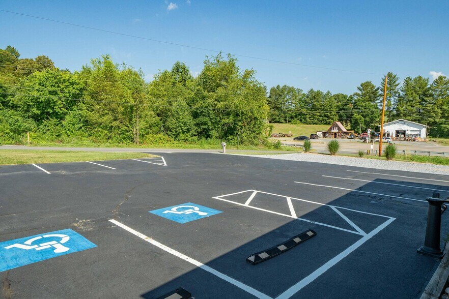 More Photos Of 364 Opie Arnold Rd, Limestone Medical For Sale