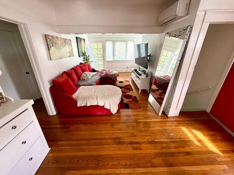 More Photos Of 2438-2446 India St, San Diego Apartments For Sale