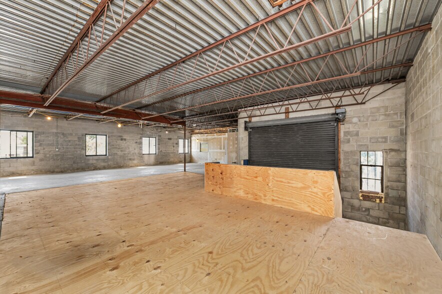 More Photos Of 11 Marlboro St, Malden Warehouse For Lease