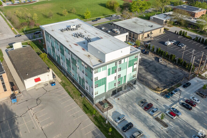 More Photos Of 3901 N Meridian St, Indianapolis Apartments For Lease