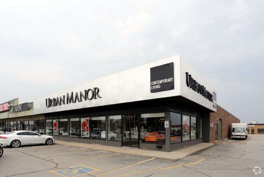 More Photos Of 1855-1911 Dundas St E, Mississauga Freestanding For Lease
