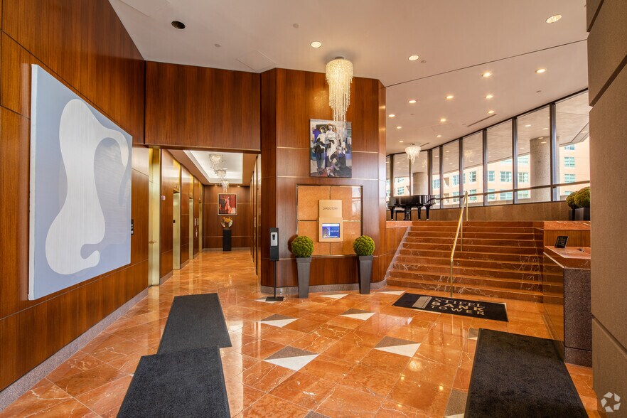 More Photos Of 8000 Maryland Ave, Saint Louis Office For Sale