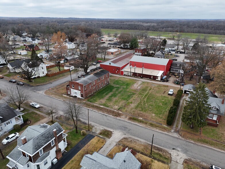 More Photos Of 311 Saint Clair St, New Athens Apartments For Sale