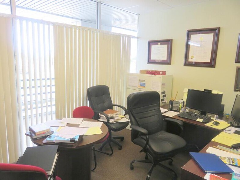 More Photos Of 4900 SE Loop 820, Fort Worth Office For Lease